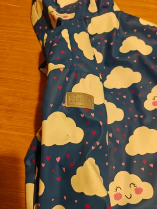 Chubasquero cambia de color marca Hatley talla 3