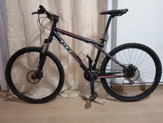 Bicicleta GT Montaña Negra