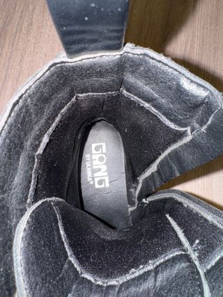 Botas tipo Martens marca ULANKA