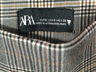 Pantalón cuadros Zara