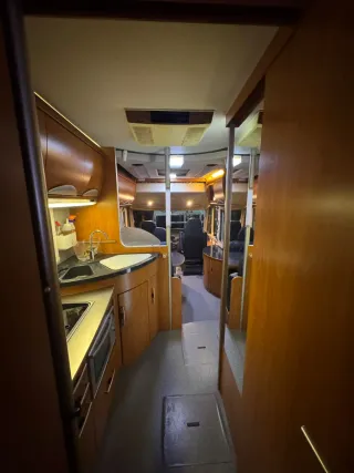 Autocaravana Integral Hymer S820.