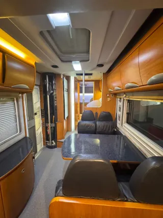 Autocaravana Integral Hymer S820.