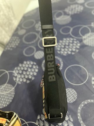 Pack gorra y bandolera burberry