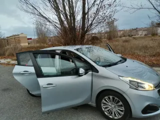 Peugeot 208 2018