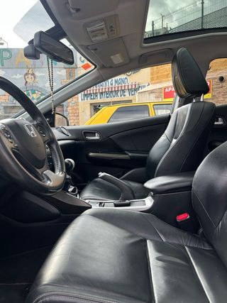 Honda. Civic 5DR 2012