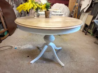 Mesa redonda extensible