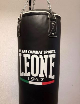 Saco Boxeo Leone 1947 + Soporte Pared