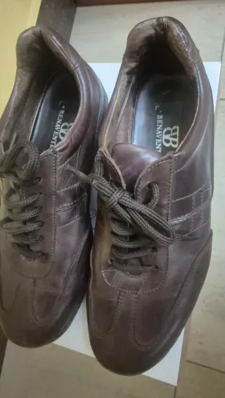 Zapatos con cordones