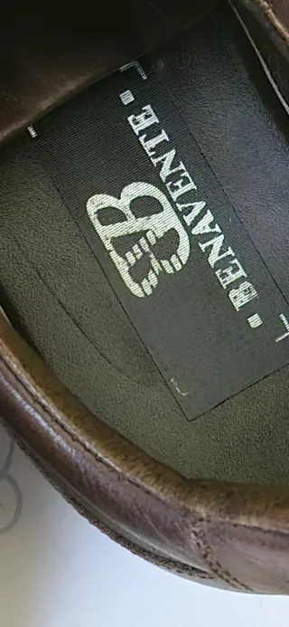 Zapatos con cordones