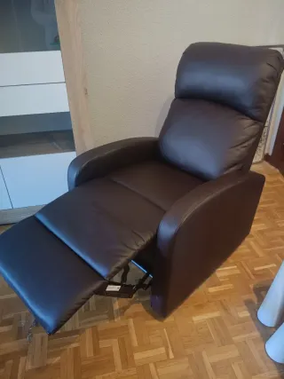 Sillón de cuero marrón
