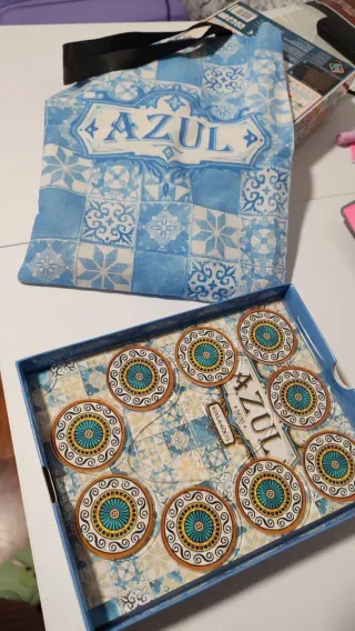 Juego de mesa azul mini, detalles en caja