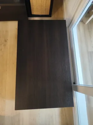 Mesa centro wengue con ruedas