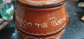 Botijo, tarro y figuras de barro