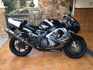 Honda cbr 900 rr fireblade 1998