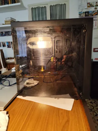 Torre PC aerocool Bolt RGB con ventana negra