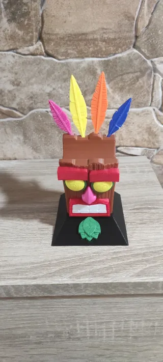 Sujeta mandos Crash Bandicoot aku aku