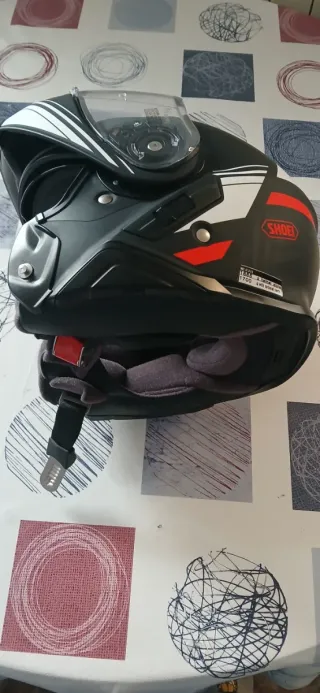 Shoei neotec 2