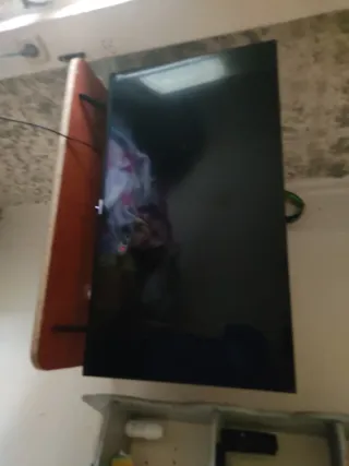 Televisión Grundig Negra nueva