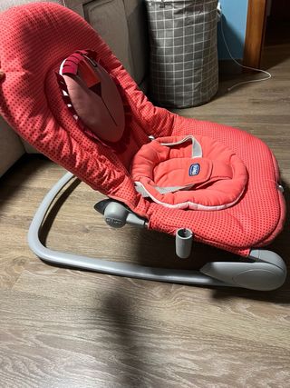 Sillita mecedora , con modo vibracion y mobil musi