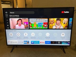 Samsung 43" 4k UHD Smart TV Como Nueva