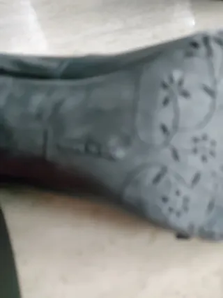 Zapatos negro Aura Blanc detalle hebilla pequeña