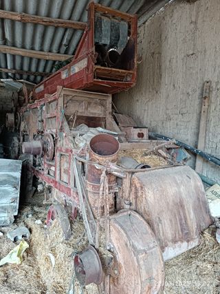 Trilladora AJURIA N° 1