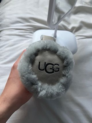 Orejeras Ugg grises