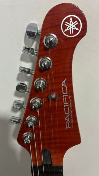 Yamaha Pacifica PAC212VFM