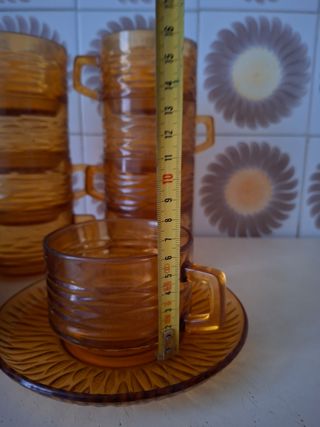 Juego de 9 tazas y platos vereco