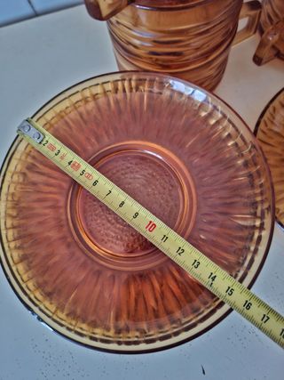 Juego de 9 tazas y platos vereco