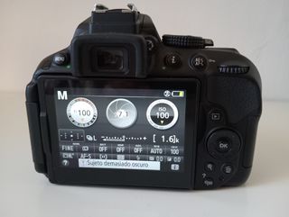 Nikon D5300 ,  nueva solo 870 disparos