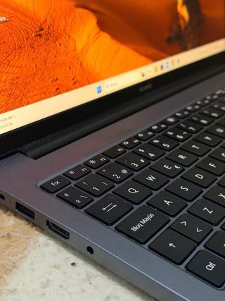 Matebook D 16 huawei 12th Gen Intel(R) Core(TM) i5