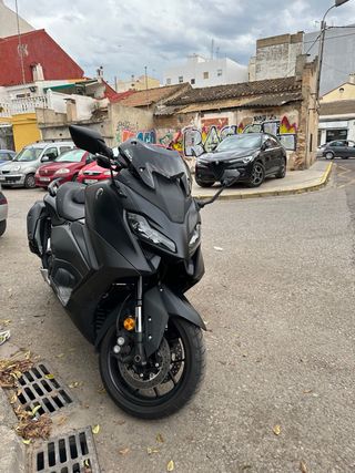 Yamaha Tmax 560 2023