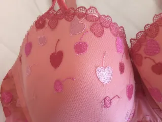 M&S Marks & Spencer bra uk 40DD spain 105E