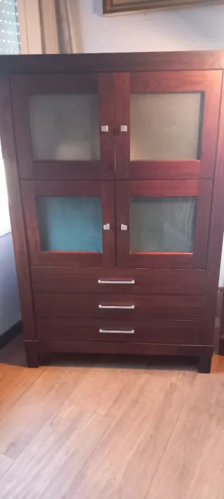 Mueble Vitrina Madera y Cristal