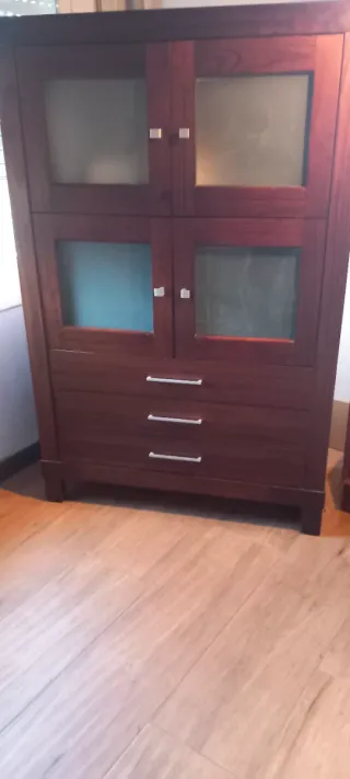 Mueble Vitrina Madera y Cristal