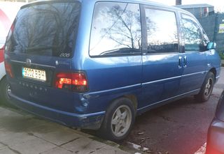 Peugeot 806 2001