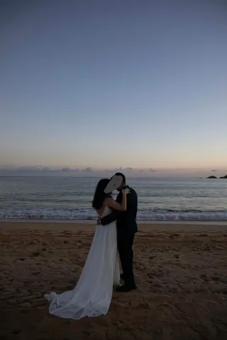 Vestido de novia minimalista boho