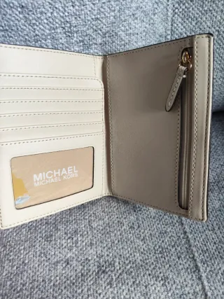 Funda pasaporte / cartera Michael Kors