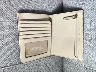 Funda pasaporte / cartera Michael Kors