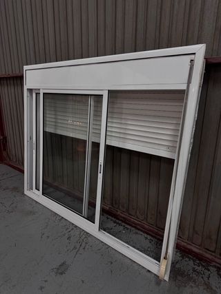 Ventana corredera completa