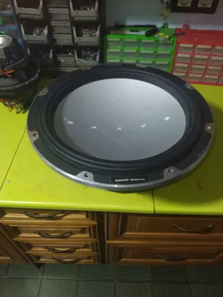 Subwoofer de 15 pulgadas vibe space 3600w 1500 rms