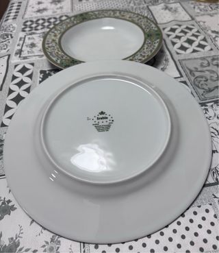 Vajilla Irabia ( porcelana )