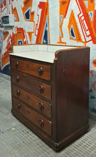 Cómoda/Tocador antiguo