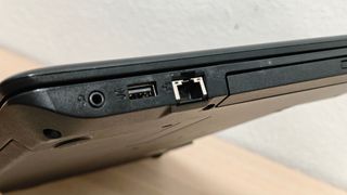 Lenovo E570 - i5 (7a) - 8 Gb, 240 M2, W11P - TECLA