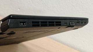 Lenovo E570 - i5 (7a) - 8 Gb, 240 M2, W11P - TECLA