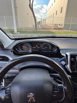 Peugeot 2008 2019
