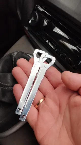 SONY MEX-n7300BD 4 X 55w radio, CD, bluetooth, usb