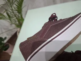 Zapatillas Vans, número 36