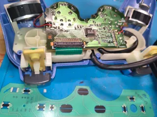 Tienes Mando ps2 modelo H...te lo puedo arreglar